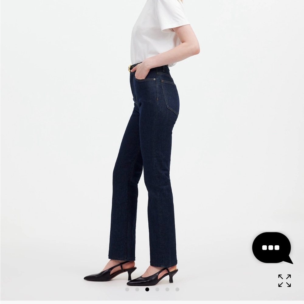 The tall curvy '90s straight jeans in norman wash
size: 28 TALL